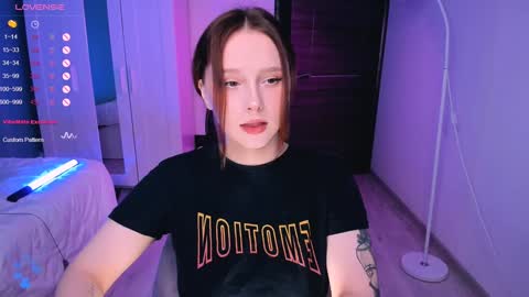 Snapshot of effie_lee chatting on 01.23.25 Effie online show from 01.23.25