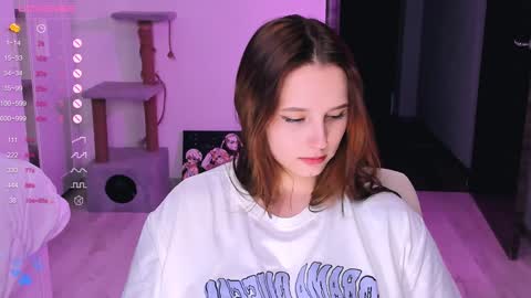 Snapshot of effie_lee chatting on 01.31.25 Effie online show from 01.31.25