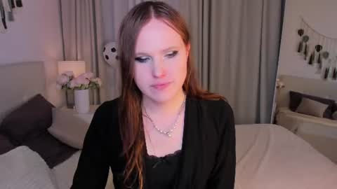 Effie Mur online show from 07.09.26