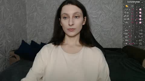 Snapshot of effy_gray chatting on 02.13.26 Anna online show from 02.13.26