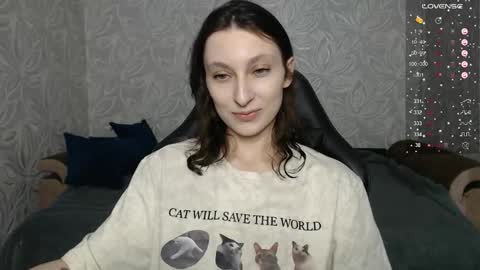 Snapshot of effy_gray chatting on 02.16.26 Anna online show from 02.16.26