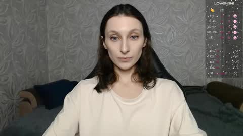 Snapshot of effy_gray chatting on 03.04.26 Anna online show from 03.04.26