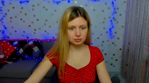 Snapshot of effyangel chatting on 12.12.24 Effy online show from 12.12.24