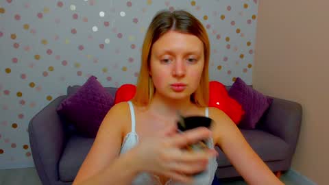Snapshot of effyangel chatting on 01.31.25 Effy online show from 01.31.25