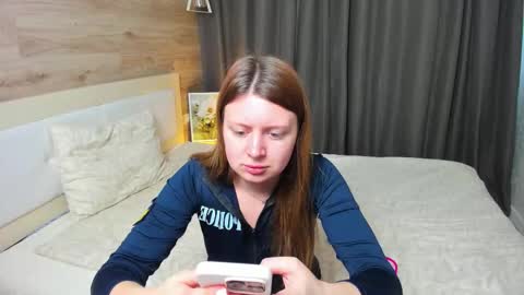 Snapshot of effyangel chatting on 11.25.25 Effy online show from 11.25.25