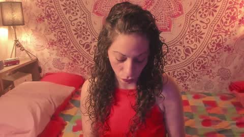 Snapshot of effysroom chatting on 02.01.25 effy online show from 02.01.25