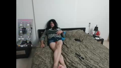 efi_crossou online show from 11.09.25