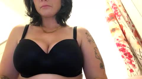 eggnog_and_booty online show from 01.14.26