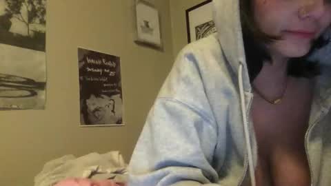 eggnog_and_booty online show from 04.29.26