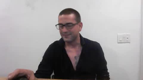 Snapshot of eguevara555500 chatting on 04.21.26 SilverBulture online show from 04.21.26