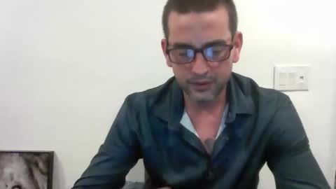 Snapshot of eguevara555500 chatting on 04.26.26 SilverBulture online show from 04.26.26