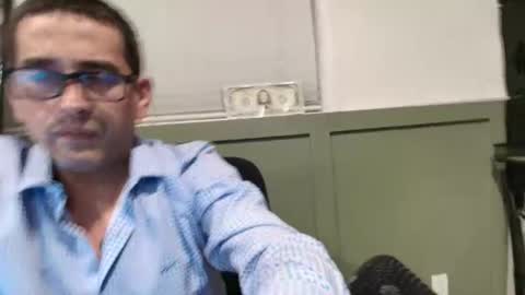 Snapshot of eguevara555500 chatting on 05.19.26 SilverBulture online show from 05.19.26