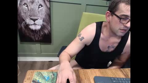 Snapshot of eguevara555500 chatting on 05.25.26 SilverBulture online show from 05.25.26