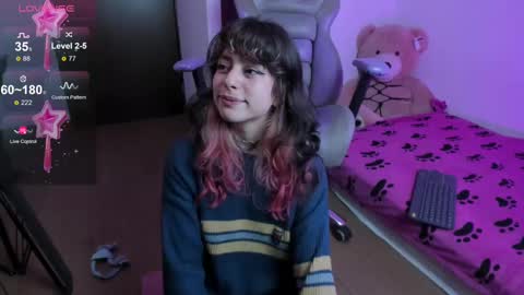 Snapshot of eileen_pinkman chatting on 03.05.25 eileen_pinkman online show from 03.05.25