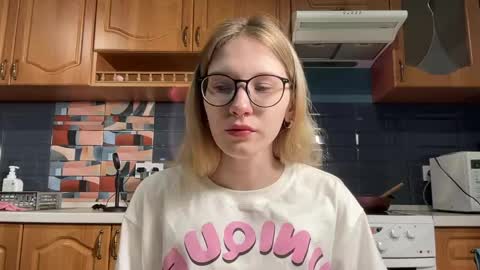 eileencrowday online show from 04.21.26