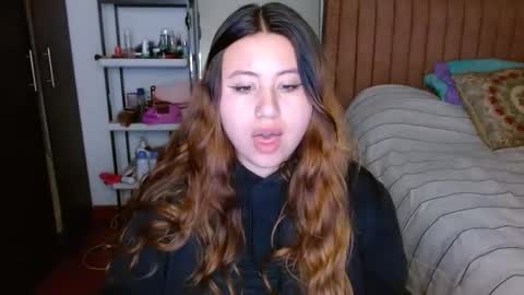 Snapshot of eimy_collin chatting on 03.12.25 EIMY MODEL INDEPENDENT online show from 03.12.25