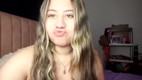 Snapshot of eimy_collin chatting on 09.19.25 EIMY MODEL INDEPENDENT online show from 09.19.25