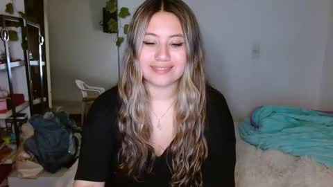 Snapshot of eimy_collin chatting on 10.07.25 EIMY MODEL INDEPENDENT online show from 10.07.25