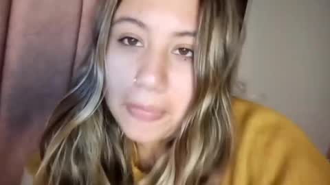 Snapshot of eimy_collin chatting on 10.10.25 EIMY MODEL INDEPENDENT online show from 10.10.25