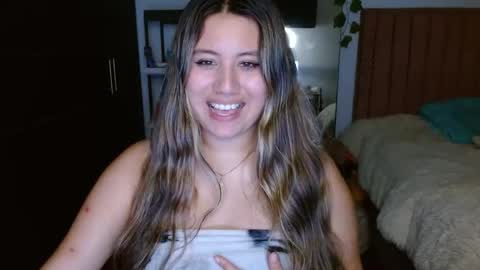 Snapshot of eimy_collin chatting on 10.29.25 EIMY MODEL INDEPENDENT online show from 10.29.25