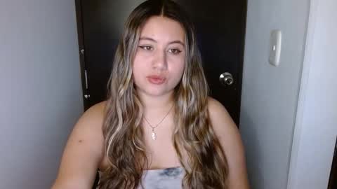 Snapshot of eimy_collin chatting on 12.03.25 EIMY MODEL INDEPENDENT online show from 12.03.25