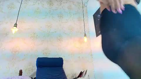Snapshot of eimy_robertss chatting on 06.18.26 Eimy online show from 06.18.26