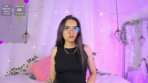 eimy_rosse18 online show from 04.14.26