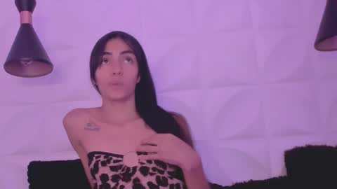 Snapshot of eimy_skinny chatting on 02.12.26 eimy online show from 02.12.26