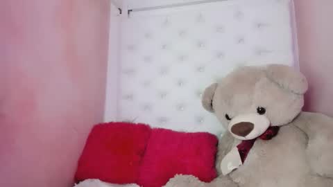 Snapshot of eimy_skinny chatting on 02.26.26 eimy online show from 02.26.26