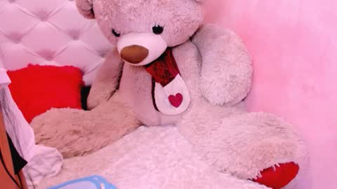 Snapshot of eimy_skinny chatting on 03.10.26 eimy online show from 03.10.26