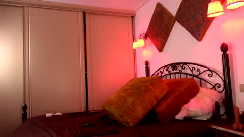 Elena online show from 01.31.25