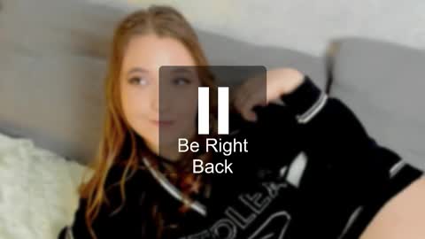 Snapshot of eirawise chatting on 12.04.25 EiraWise online show from 12.04.25