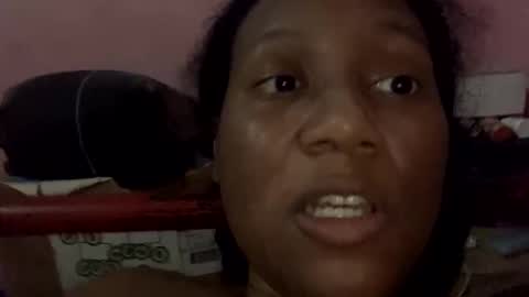 Eirondra Valeen online show from 10.31.25