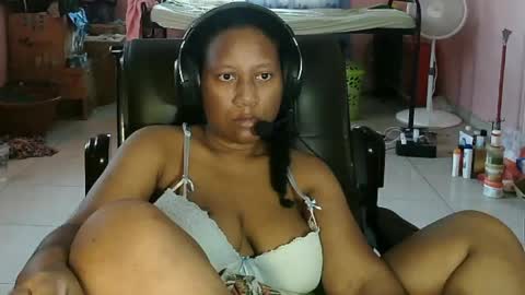 Eirondra Valeen online show from 04.25.26