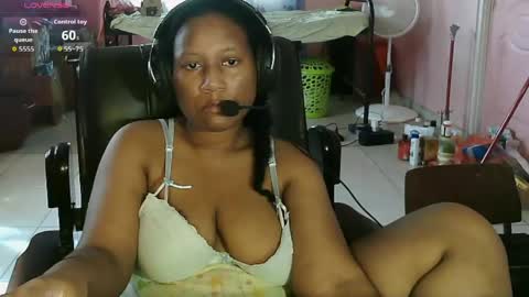 Snapshot of eirondra_valeen chatting on 05.26.26 Eirondra Valeen online show from 05.26.26