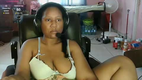 Snapshot of eirondra_valeen chatting on 06.13.26 Eirondra Valeen online show from 06.13.26