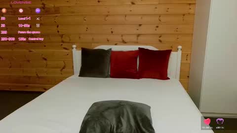 Ekstasis online show from 12.19.24