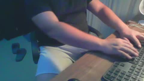 Snapshot of ekudemic chatting on 12.18.24 Juan Pablo M online show from 12.18.24