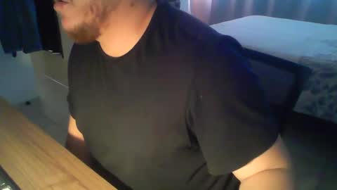 Snapshot of ekudemic chatting on 11.17.25 Juan Pablo M online show from 11.17.25