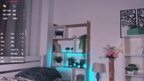 Elis 3 online show from 10.18.25