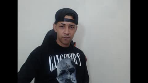 Snapshot of el_menor chatting on 05.19.26 Instagram BelowAbajo online show from 05.19.26