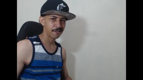 Snapshot of el_menor chatting on 08.09.26 Instagram BelowAbajo online show from 08.09.26