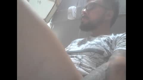 Snapshot of el_principe_veryhot chatting on 10.29.25 el_principe_veryhot online show from 10.29.25