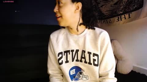 Snapshot of ela_0 chatting on 12.16.24 Ela Help me reach 100 thumbs up online show from 12.16.24