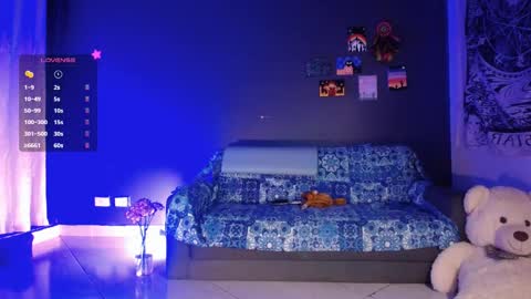 Snapshot of ela_0 chatting on 02.28.25 Ela Help me reach 100 thumbs up online show from 02.28.25