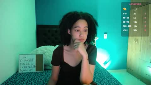 Snapshot of ela_0 chatting on 09.16.25 Ela Help me reach 100 thumbs up online show from 09.16.25