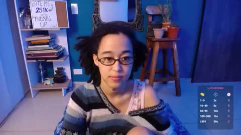 Snapshot of ela_0 chatting on 10.31.25 Ela Help me reach 100 thumbs up online show from 10.31.25