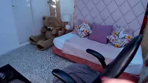 Snapshot of ela_beli chatting on 07.18.26 Ela Beli online show from 07.18.26