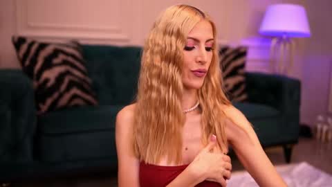 Ella online show from 04.23.26
