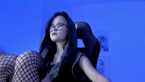 Snapshot of elainebeness chatting on 12.25.24 Your sweet girl online show from 12.25.24